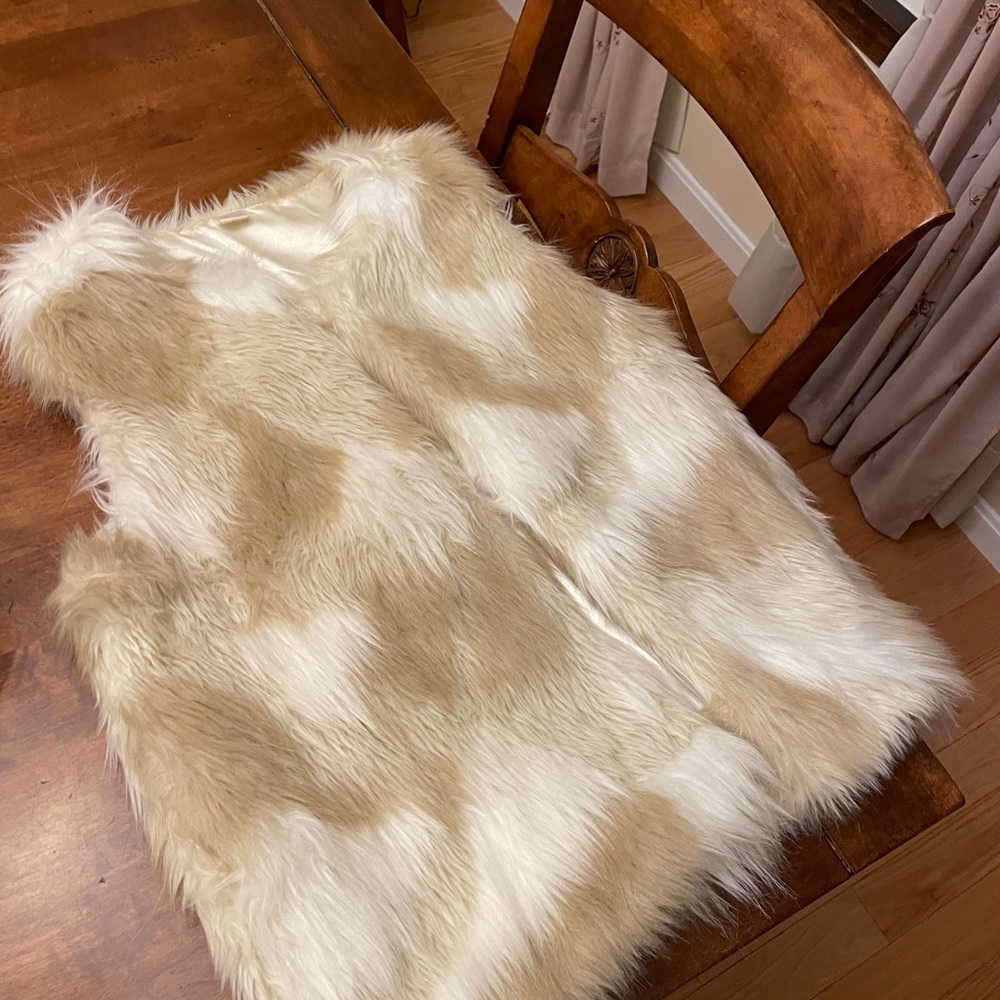 Fur vest size XL